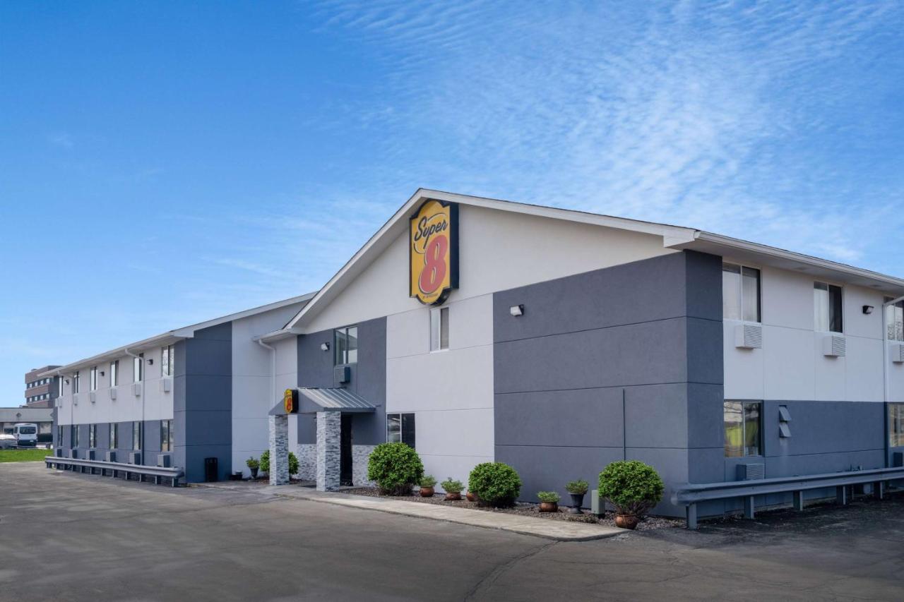 Super 8 By Wyndham Hotel Merrillville